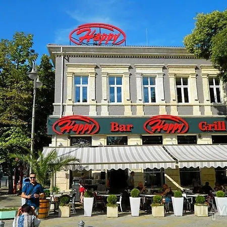 Kafedral アパート *