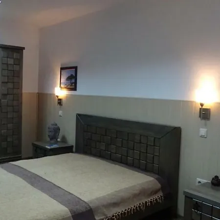 Kafedral Apartman *